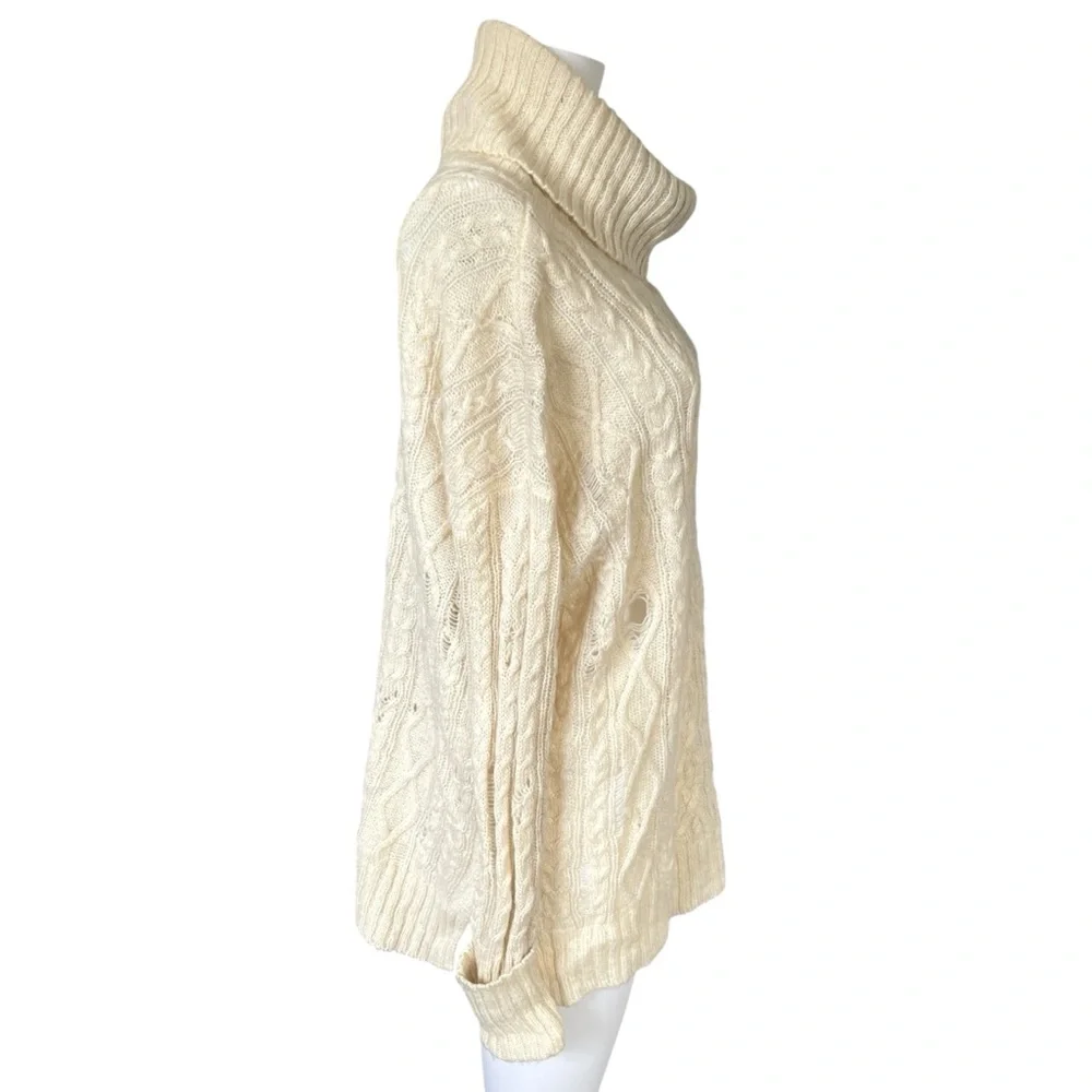 Free People Cream Cable Knit Turtleneck Sweater Distressed Oversized Size Small